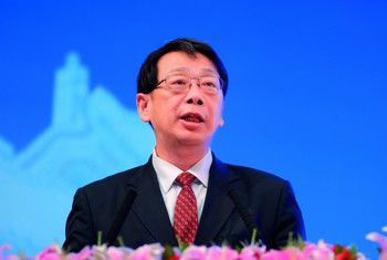 中国科协常务副主席、书记处第一书记陈希主持大会开幕式