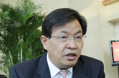 政协委员唐长红院士：肩负使命 提升科研技术水平