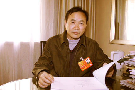 全国人大代表杨宗亮：基层文化建设应列入国家文化建设序列