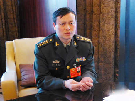 全国政协委员徐洪刚----雷锋精神的继承人