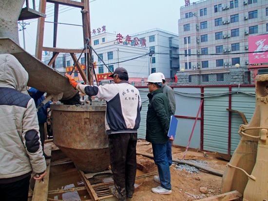 6.水下混凝土浇筑.jpg 6.水下混凝土浇筑.jpg