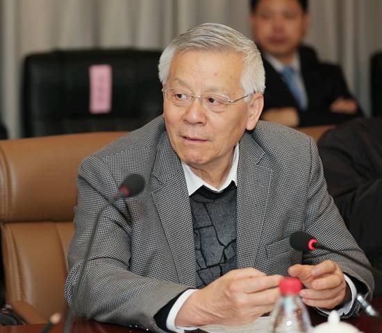 6-尹伟伦.JPG