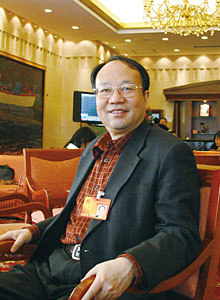 全国人大代表、武汉大学党委书记李健