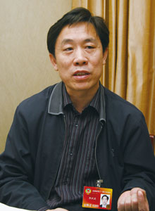 全国政协委员、湖北省荆州市副市长郭跃进谈粮食安全问题