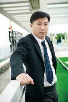 兴乐集团董事长兼总裁虞文品