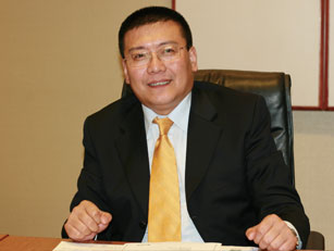 李绍铭董事长