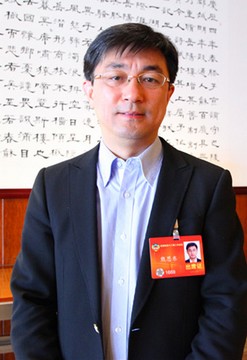 熊思东委员：设立中国医师节 营造尊医环境