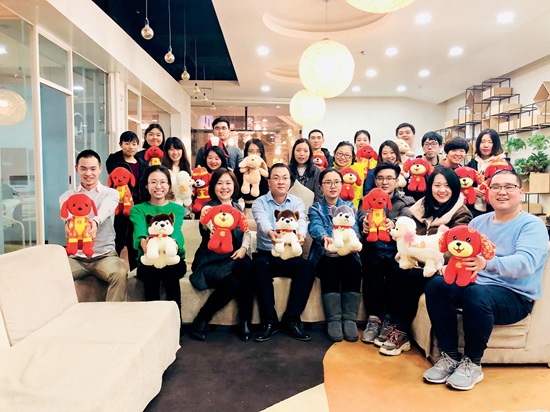 （图片4）2018年元旦公司团队成员合影.jpg