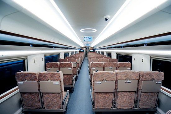 舒心安静车厢.jpg
