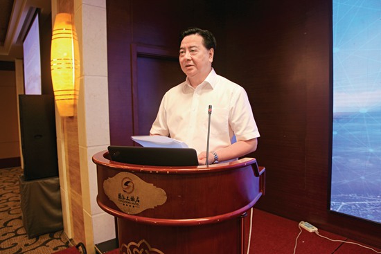 1中国工程院院士、吉林大学校长李元元教授在论坛开幕式上致辞 961.jpg