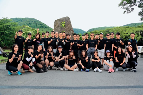 Naturali奇点机智团队合照.JPG