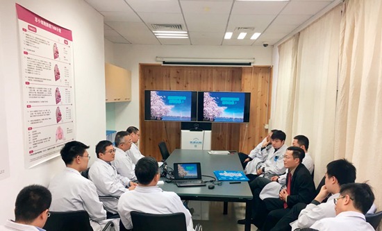 马永贤应邀至天津市胸科医院胸外科讲学，并与医生们进行现场交流.jpg